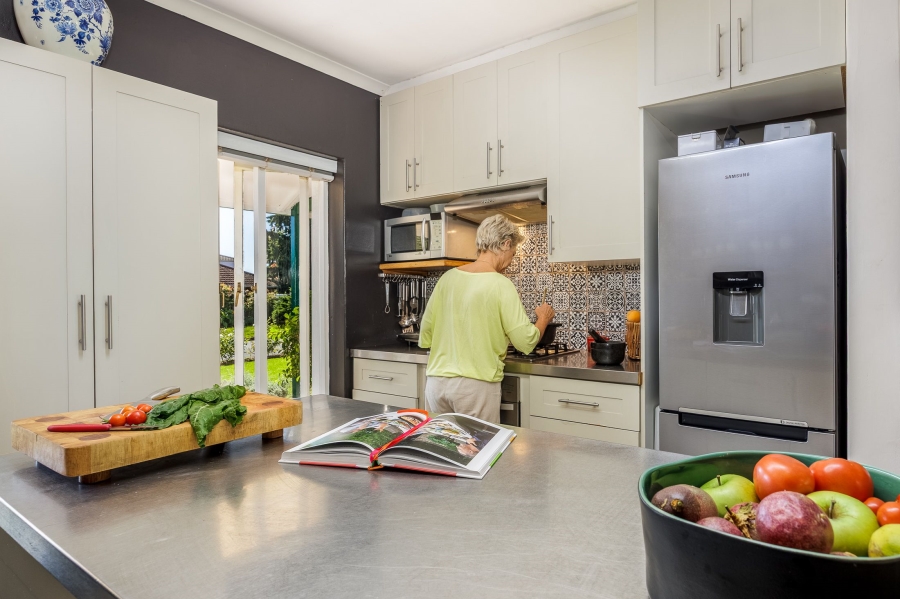 5 Bedroom Property for Sale in Paradyskloof Western Cape